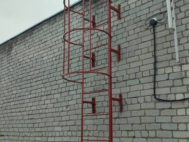 Пожарная лестница СМК Геометрия